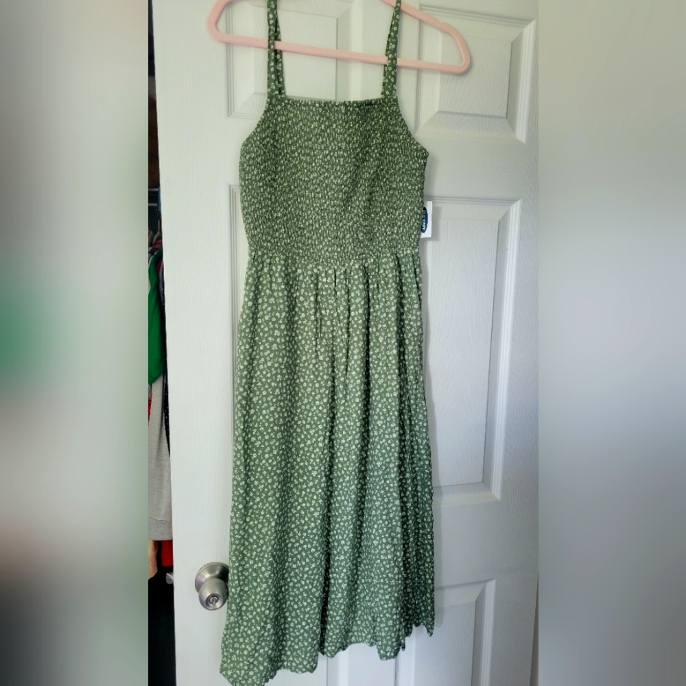 Old Navy Olive Sun Dress